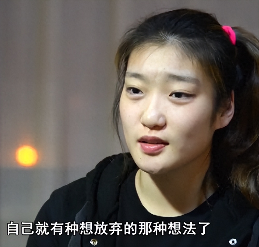 女籃李夢(mèng)年薪多少錢(qián),女籃李夢(mèng)個(gè)人簡(jiǎn)介